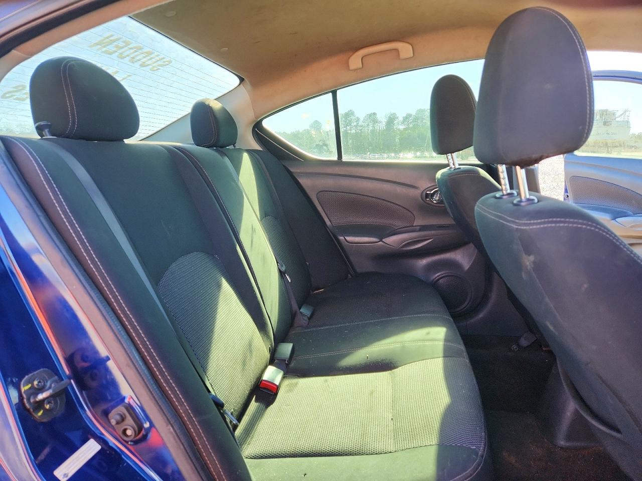 Nissan Versa Sv