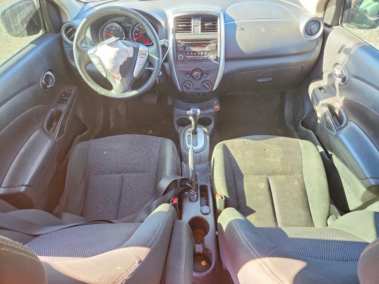 Nissan Versa Sv