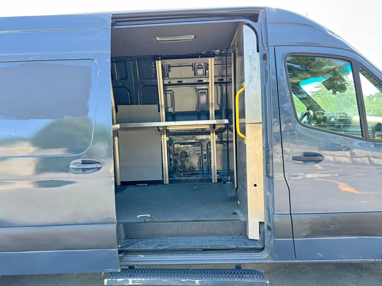 Mercedes-Benz Sprinter 2500