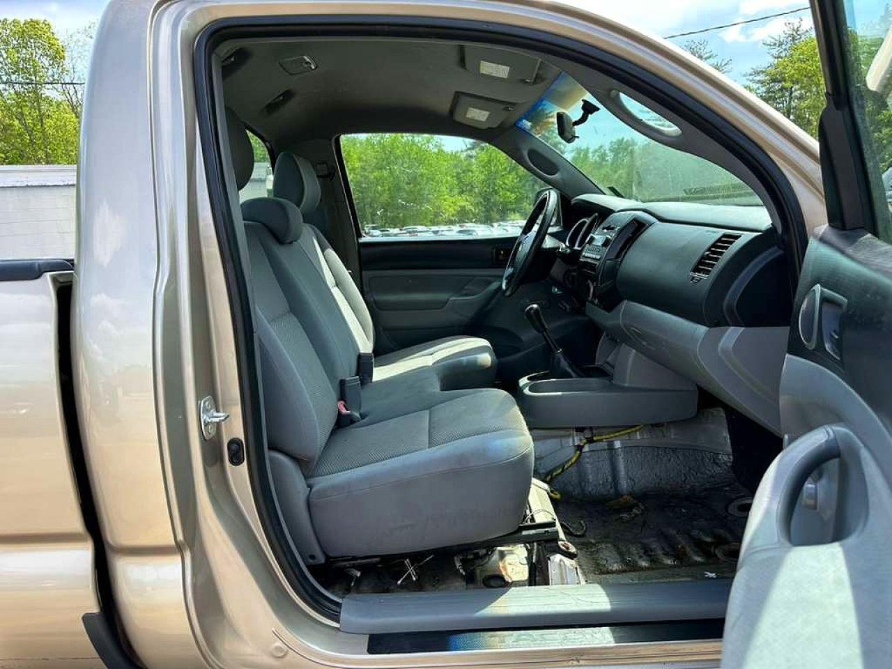Toyota Tacoma Base