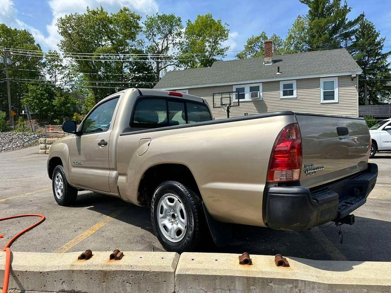 Toyota Tacoma Base