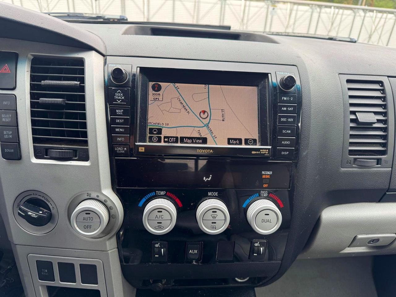 Toyota Tundra Double Cab Limited