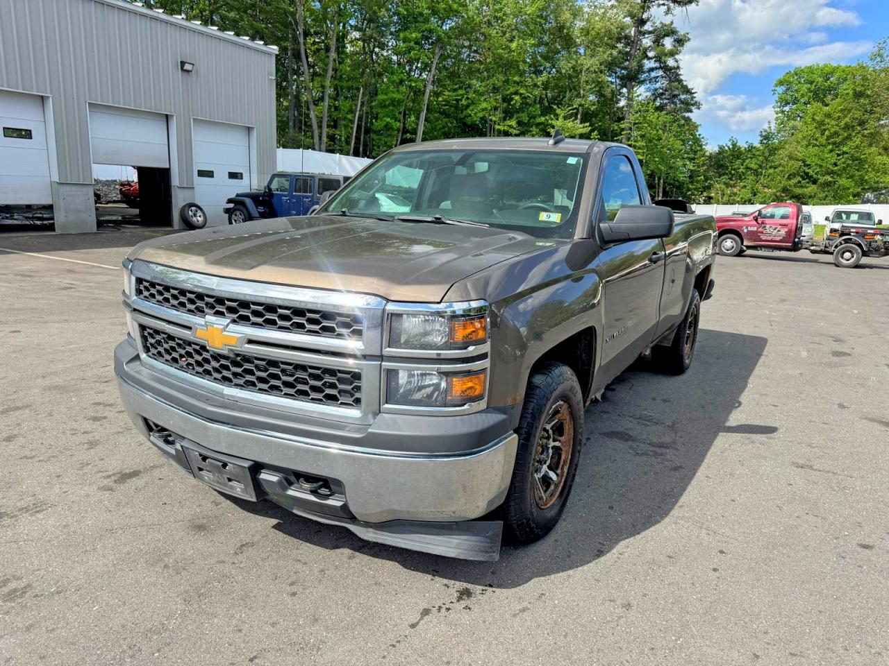 Salvage Chevrolet Silverado Image
