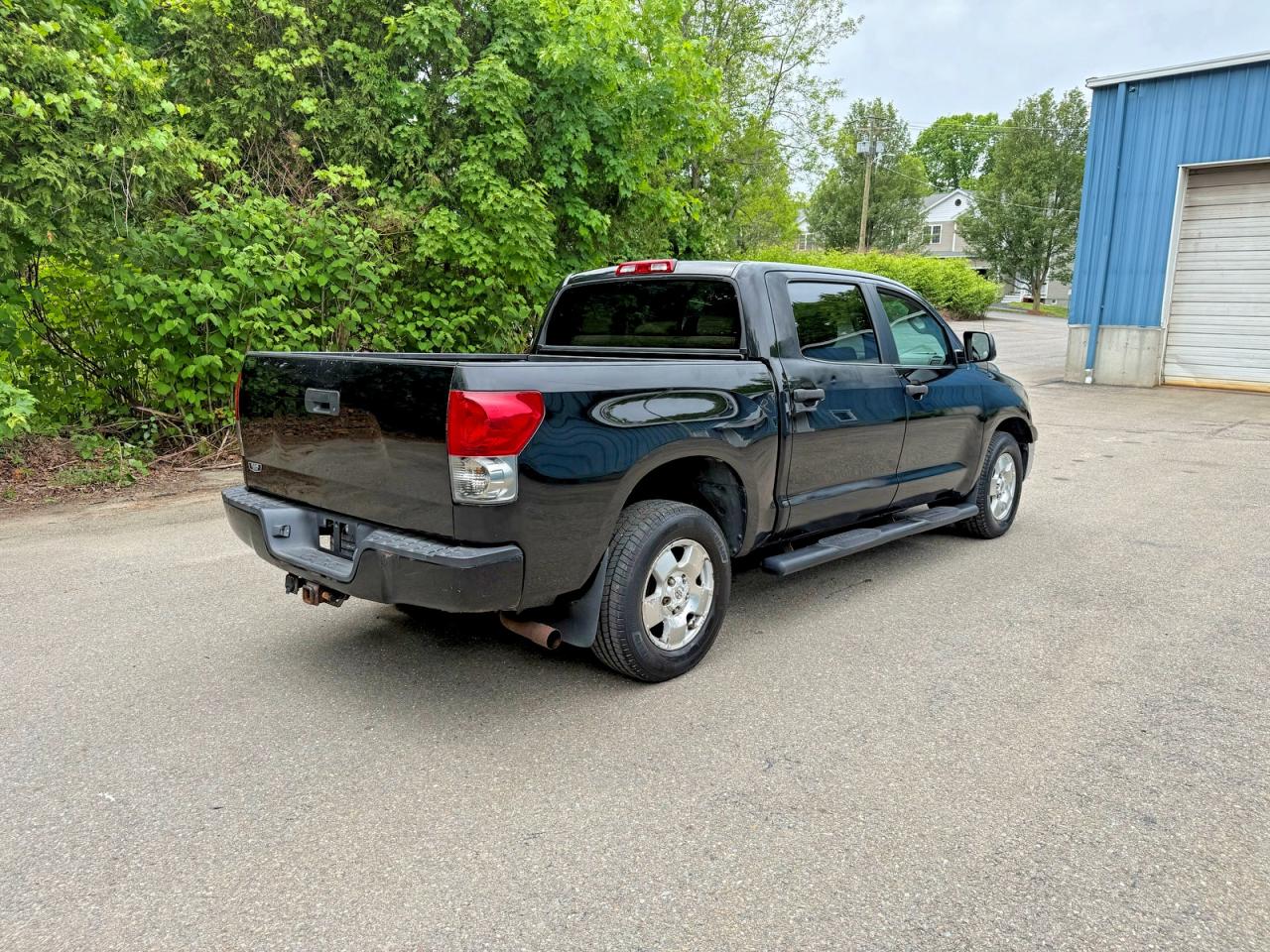 Toyota Tundra Crewmax Sr5