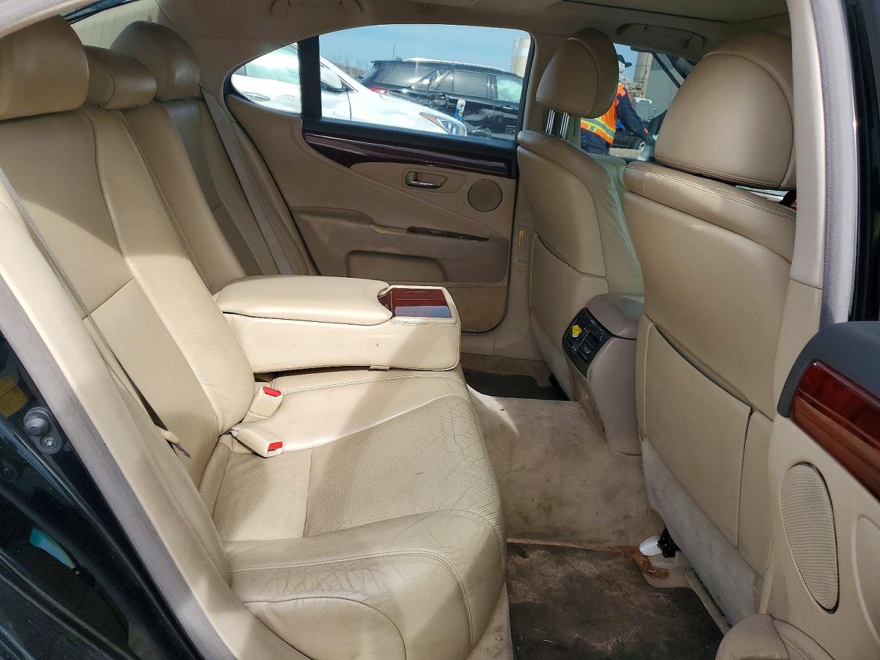 Lexus LS 460