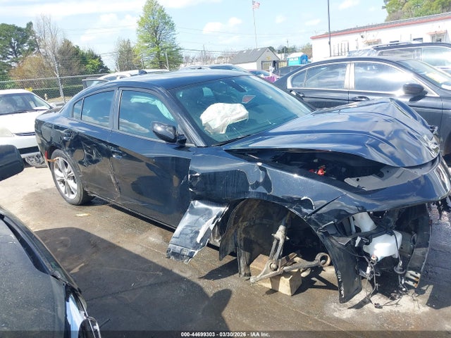 Dodge Charger Sxt Awd