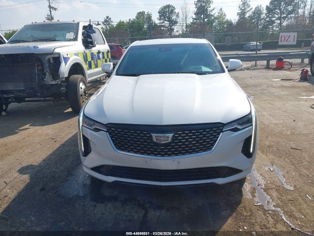 Cadillac CT4 Luxury