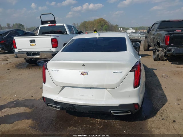 Cadillac CT4 Luxury