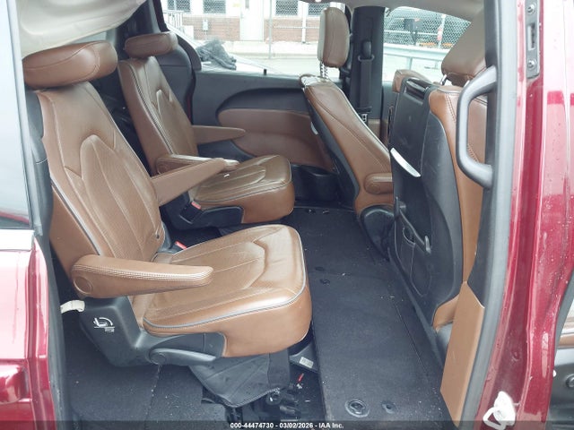 Chrysler Pacifica Limited