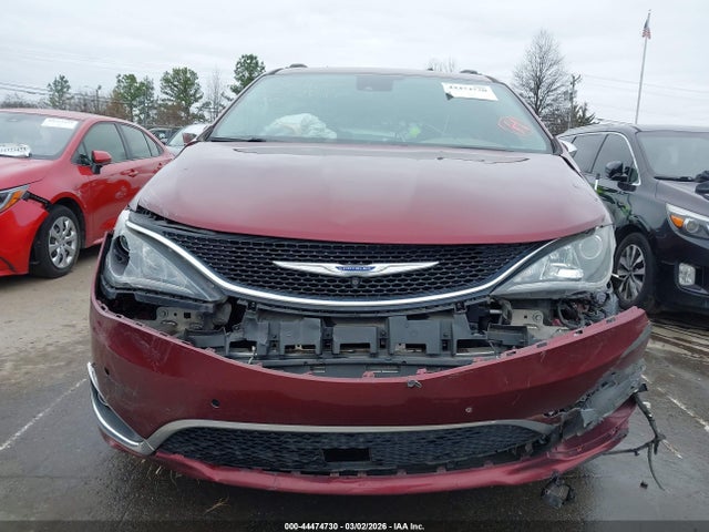 Chrysler Pacifica Limited