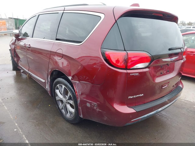 Chrysler Pacifica Limited
