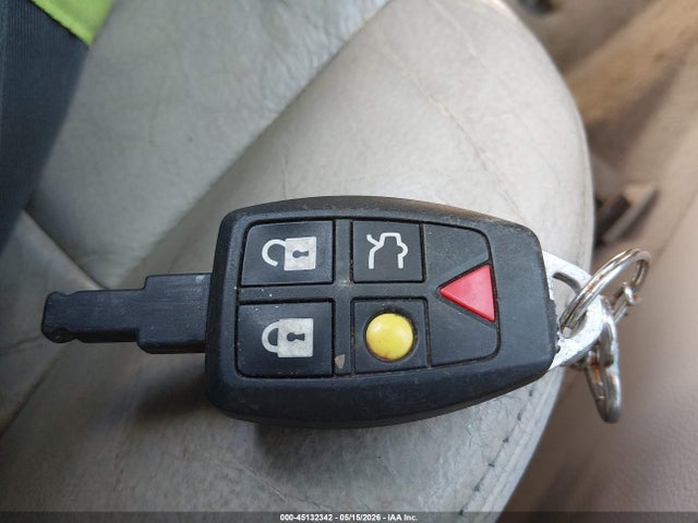 Volvo C70 T5