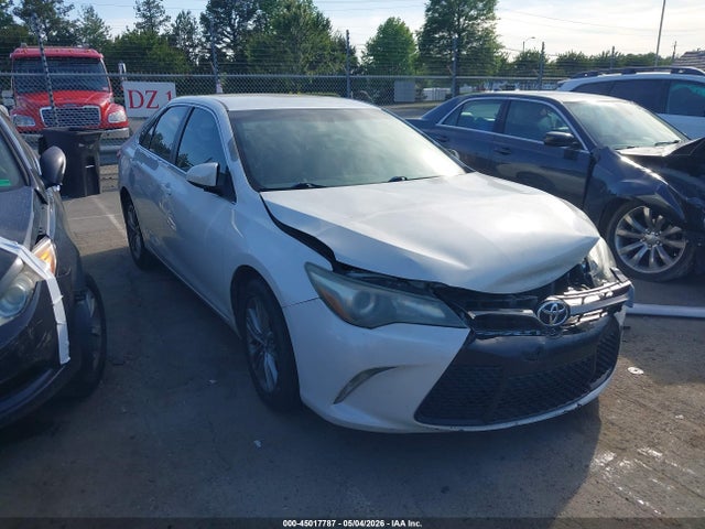 Salvage Toyota Camry Image