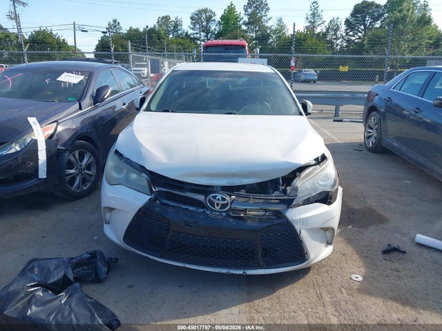Toyota Camry Se