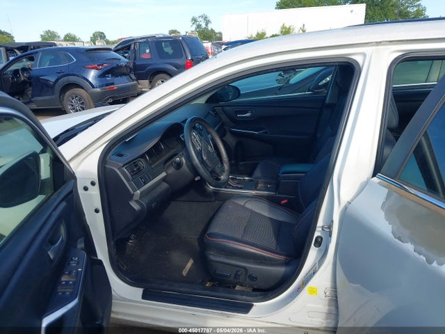 Toyota Camry Se