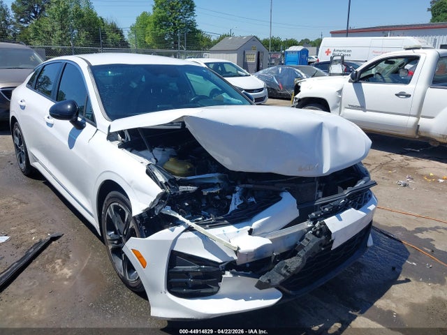 Salvage Kia K5 Image