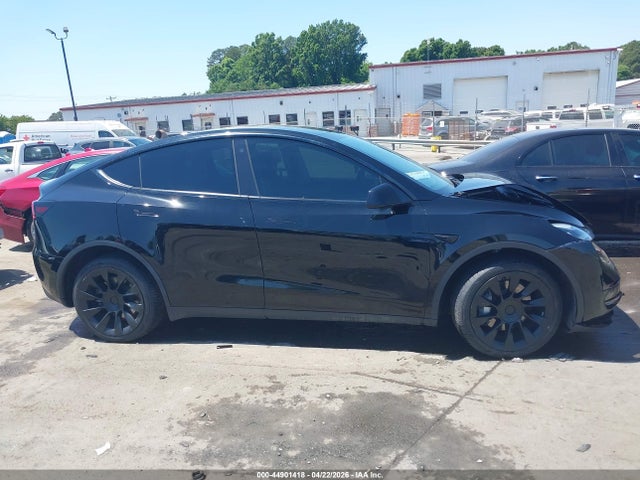 Tesla Model Y Long Range Dual Motor All-wheel Drive