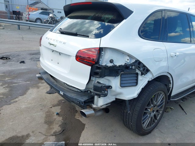 Porsche Cayenne E-hybrid S Platinum Edition