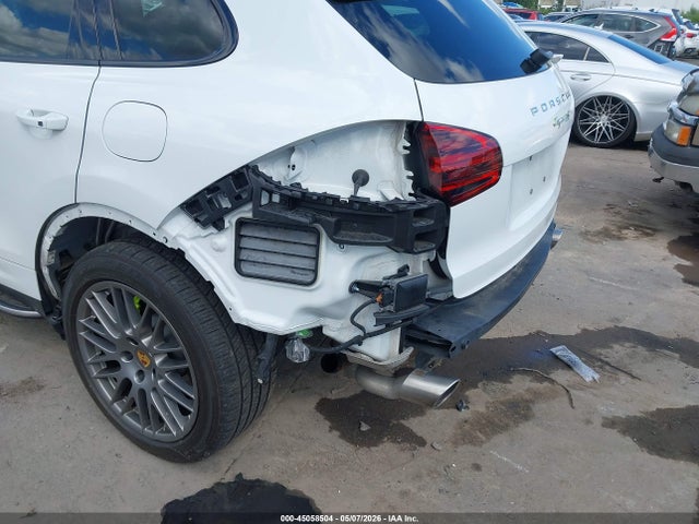 Porsche Cayenne E-hybrid S Platinum Edition