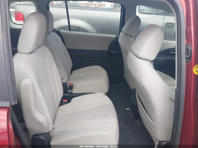 Mazda Mazda5 Sport