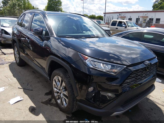Salvage Toyota RAV4 Image