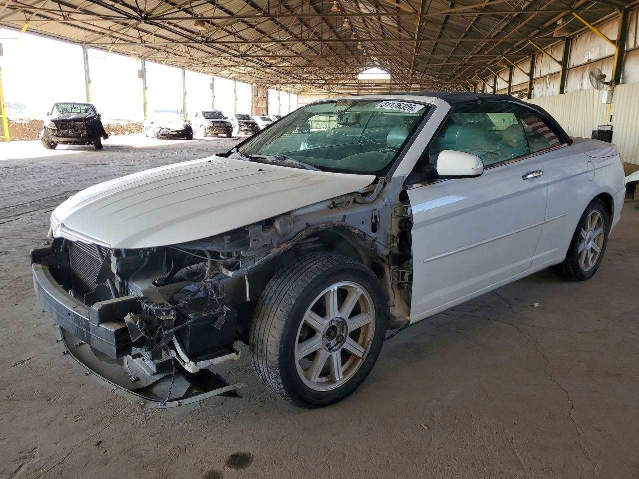 Salvage Chrysler Sebring Image