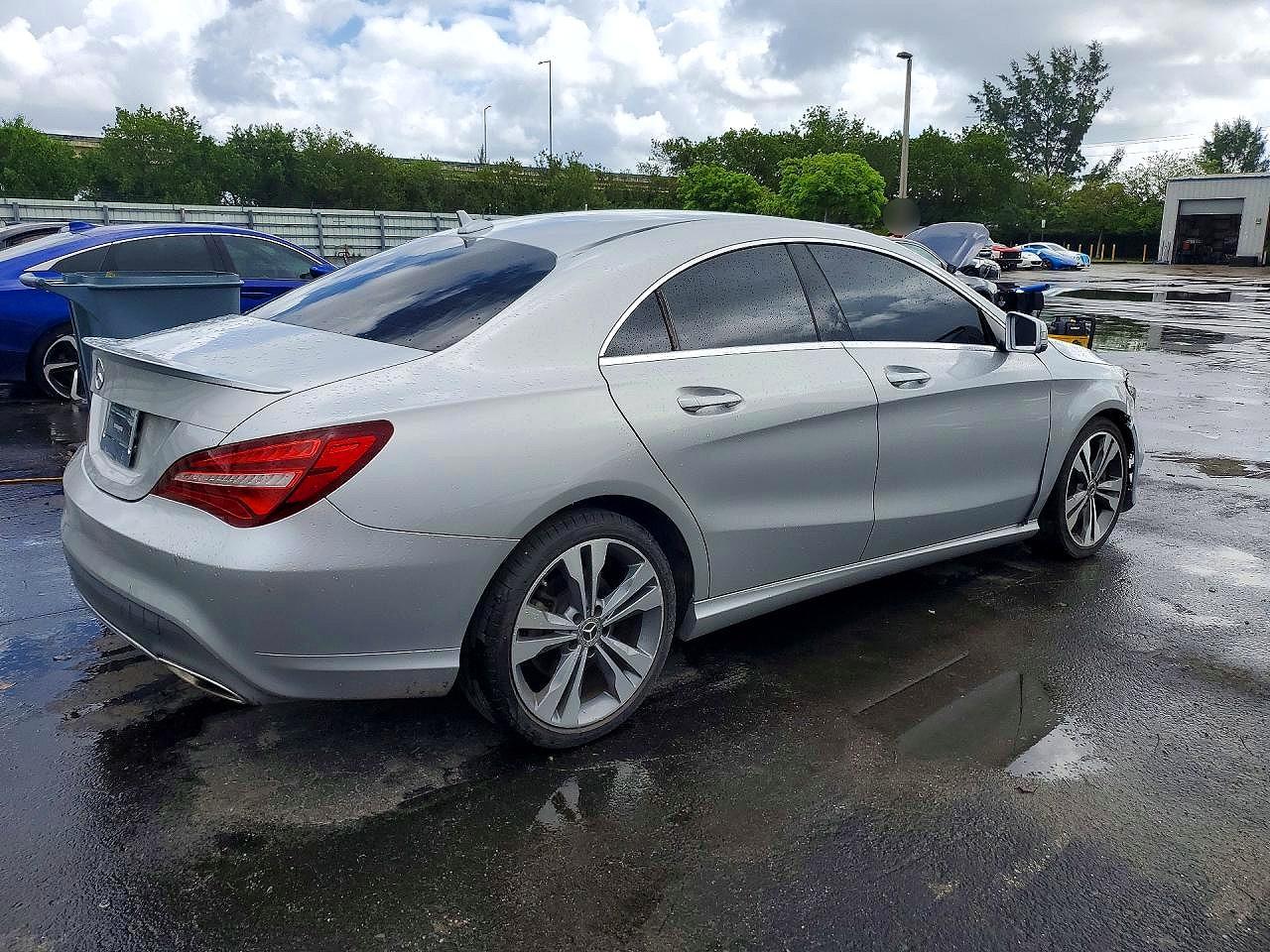 Mercedes-Benz Cla-class 250