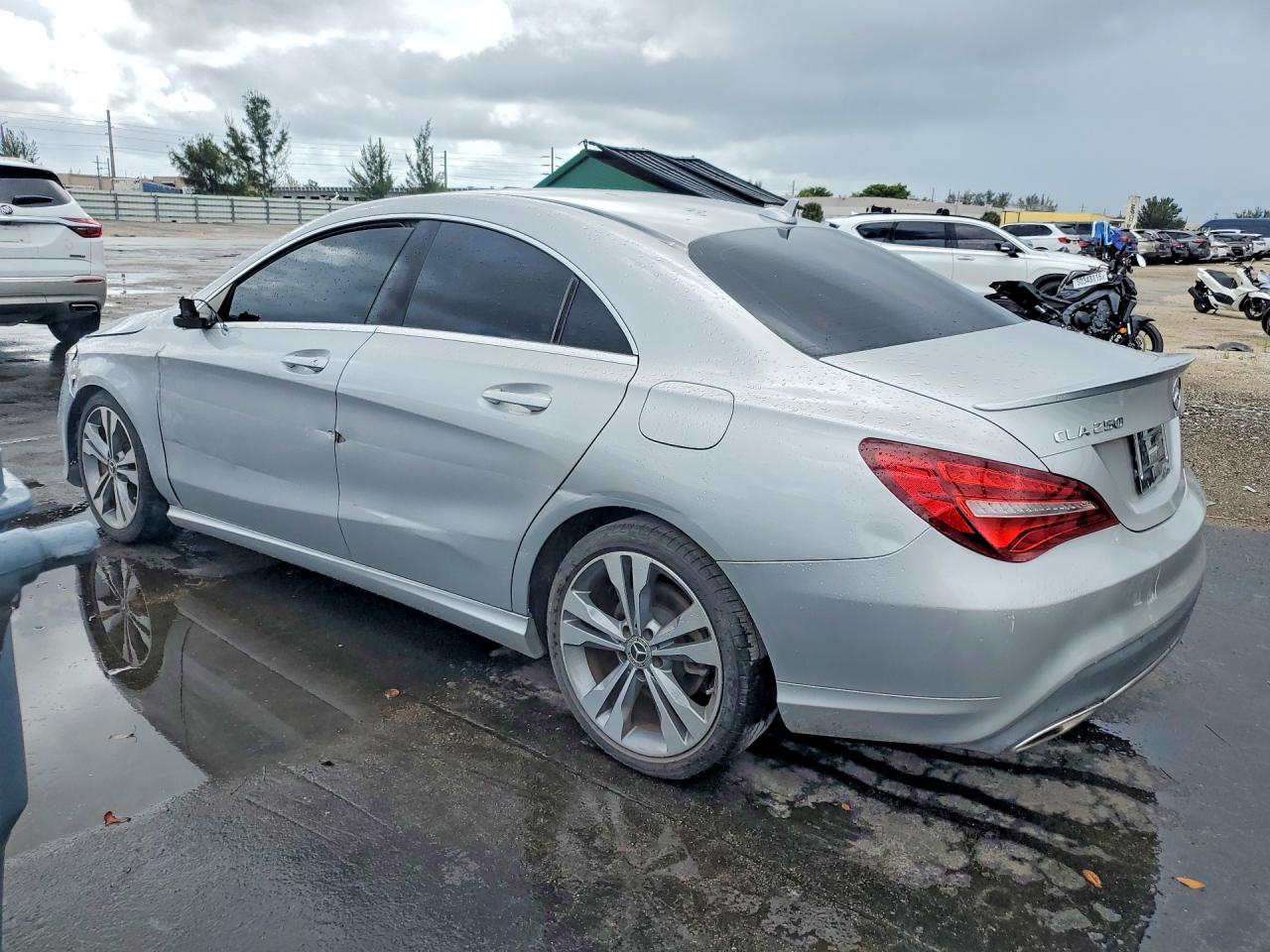 Mercedes-Benz Cla-class 250