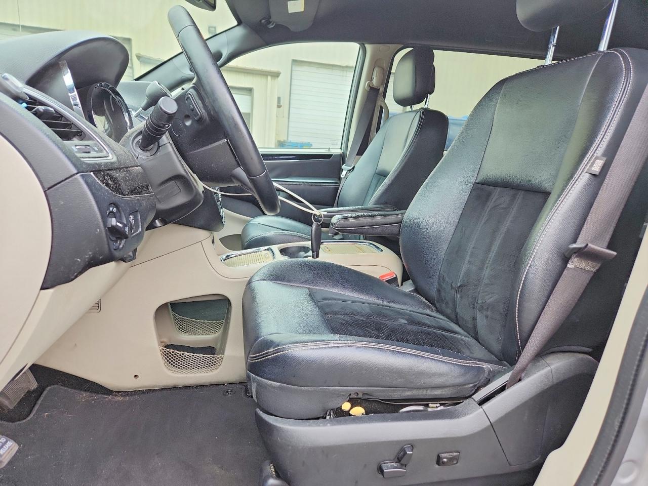 Dodge Caravan Sxt