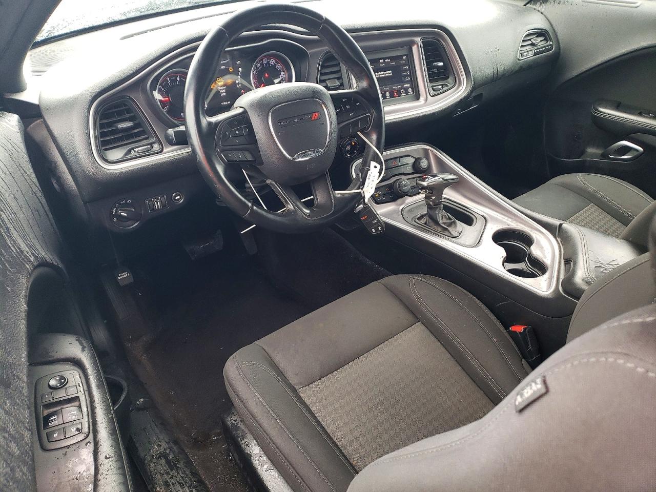Dodge Challenger Sxt