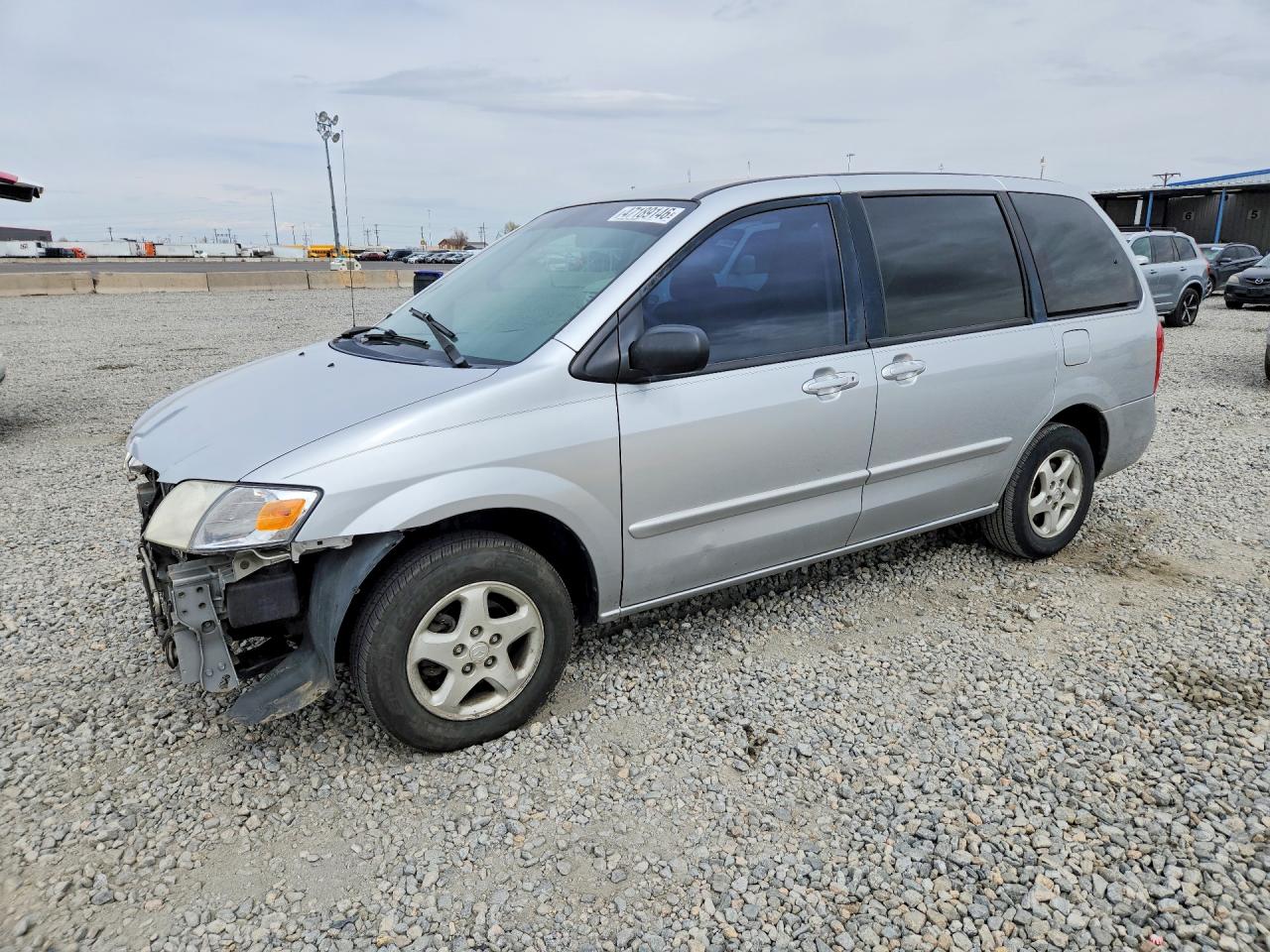 Salvage Mazda MPV Image