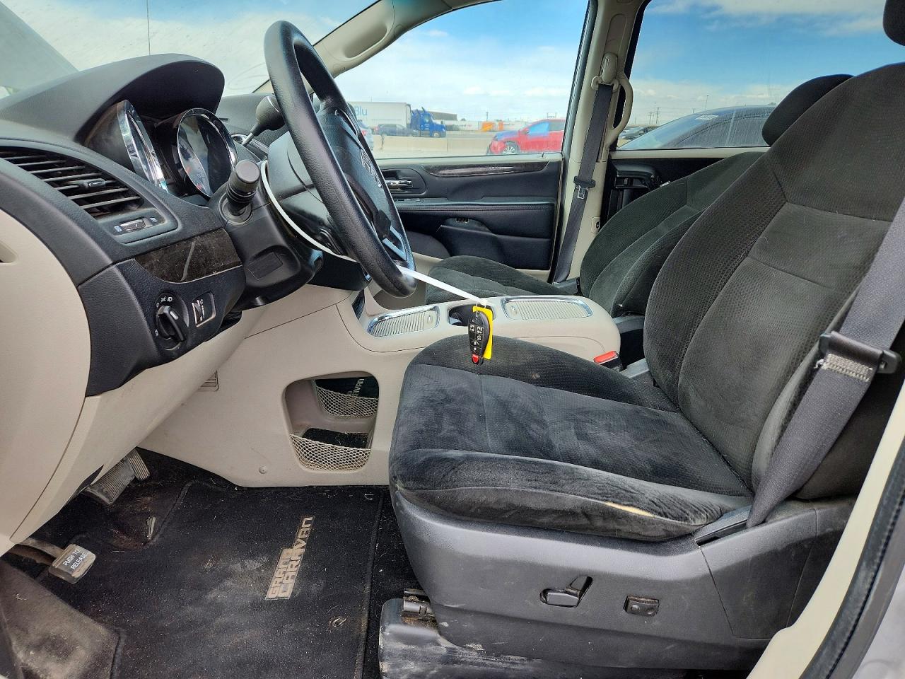 Dodge Caravan Sxt