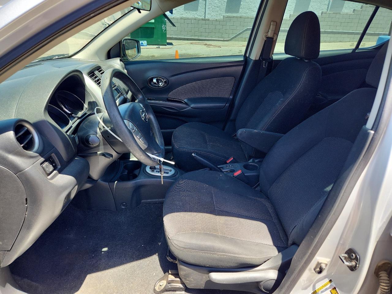 Nissan Versa 1.6 Sv