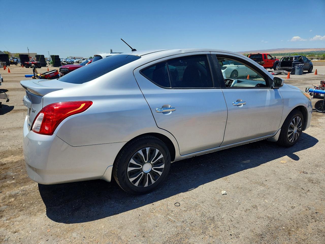Nissan Versa 1.6 Sv