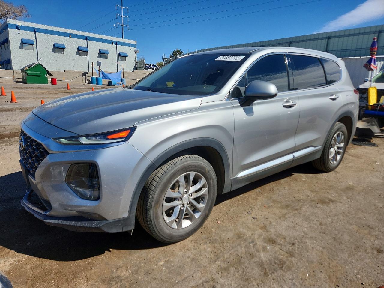 Salvage Hyundai SANTA FE Image