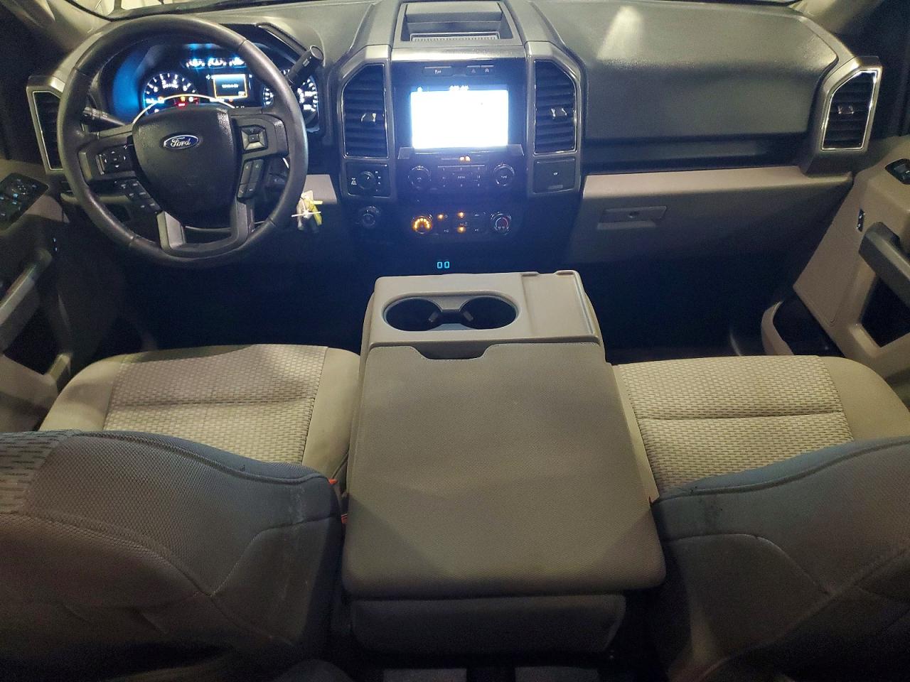 Ford F-150 Super Cab
