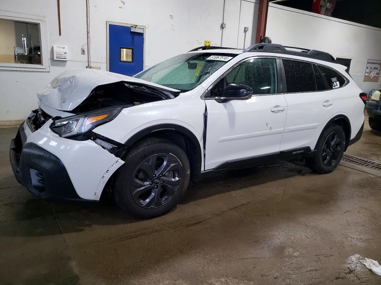 Salvage Subaru Outback Image