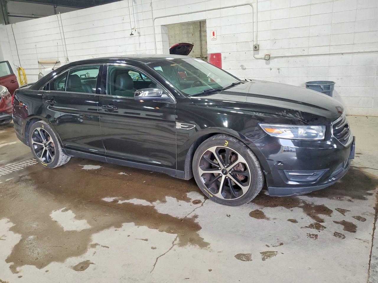 Ford Taurus Limited