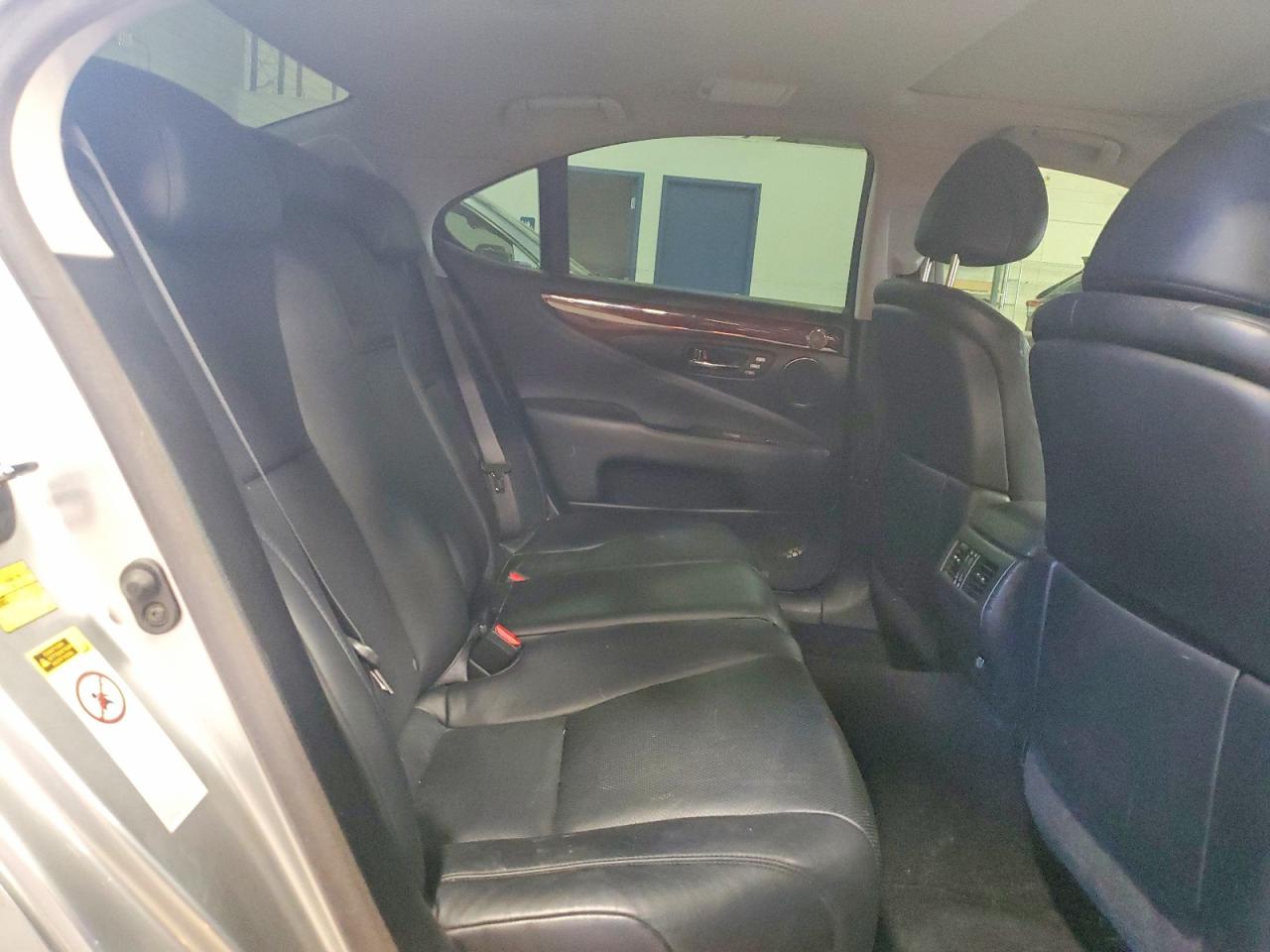 Lexus LS 460