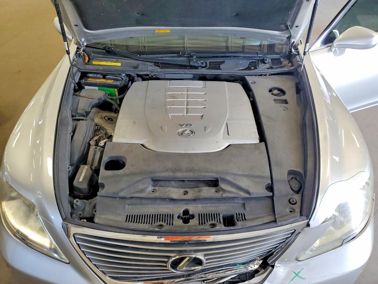 Lexus LS 460