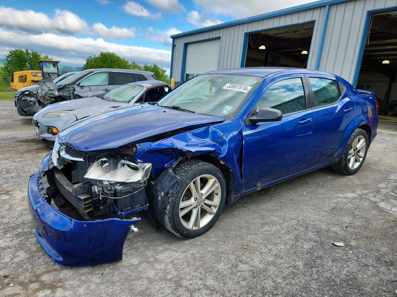 Salvage Dodge Avenger Image