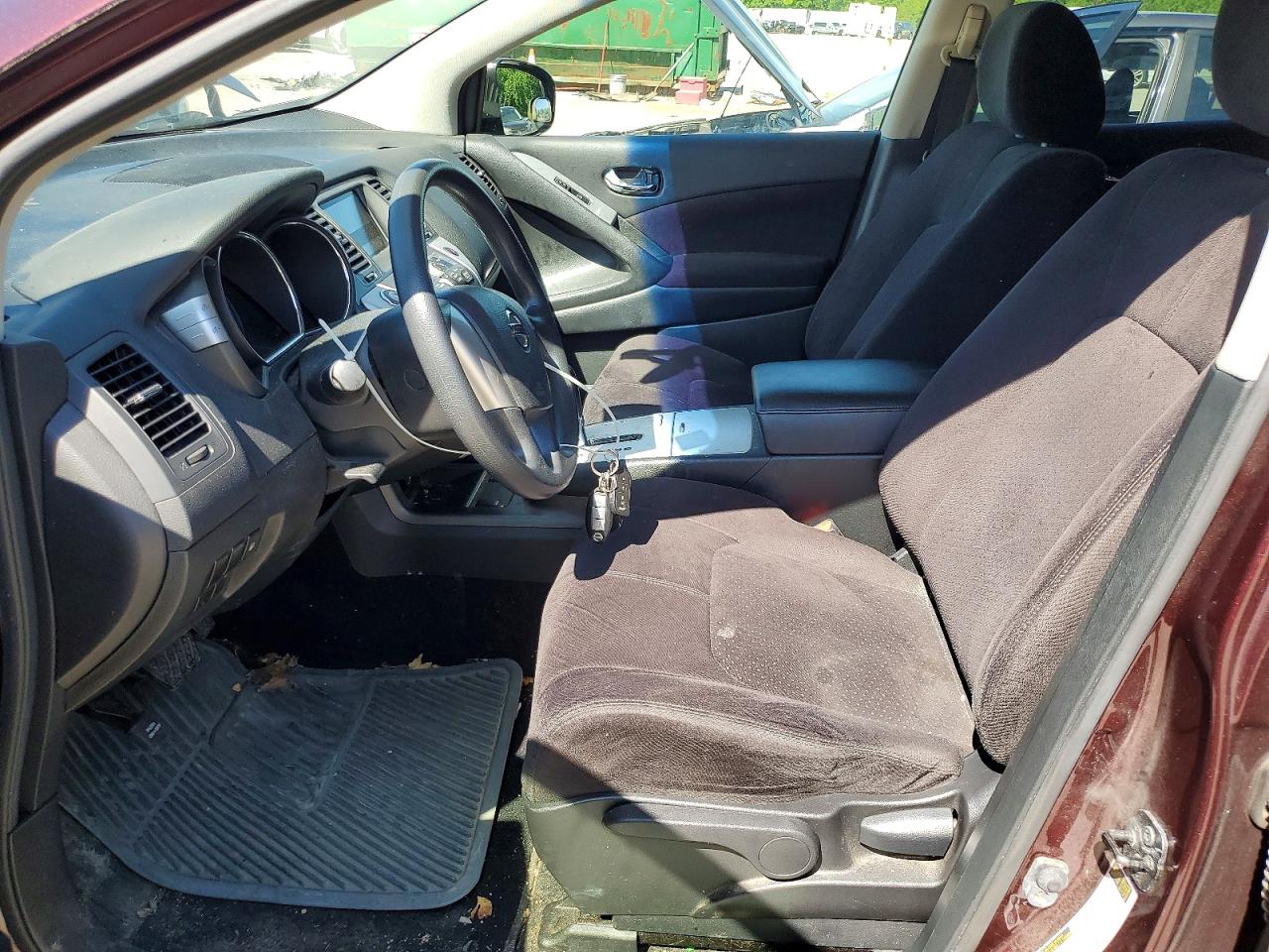 Nissan Murano S