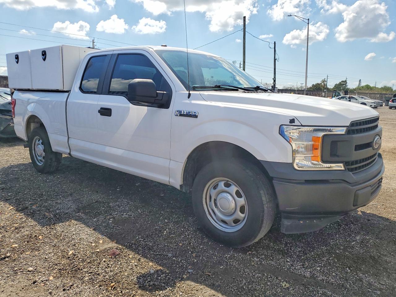 Ford F-150 Super Cab