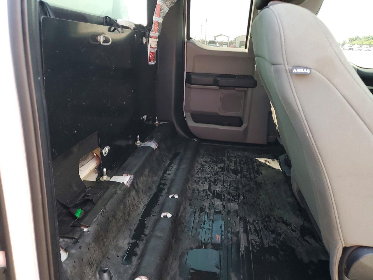 Ford F-150 Super Cab