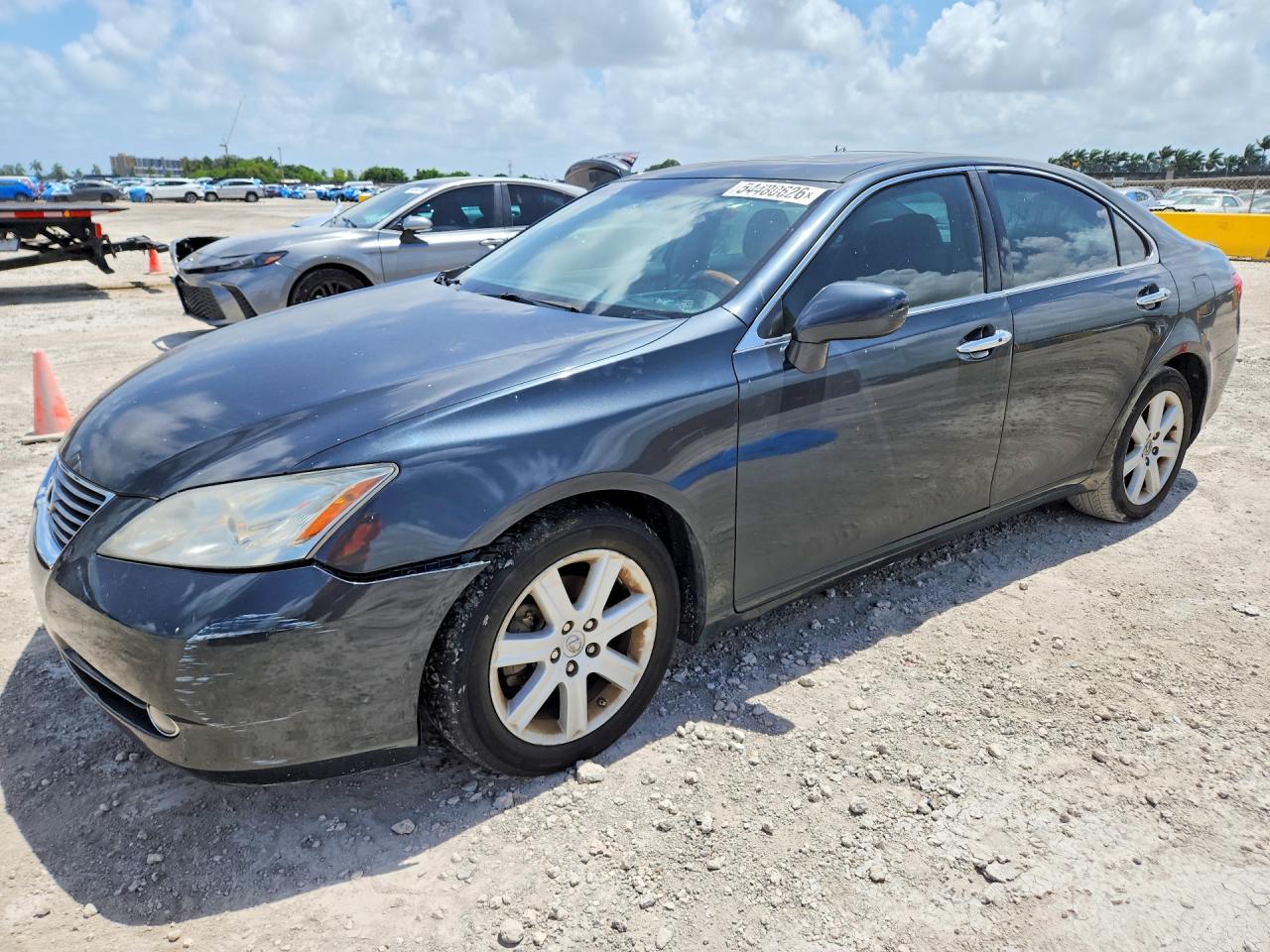 Salvage Lexus Es Image