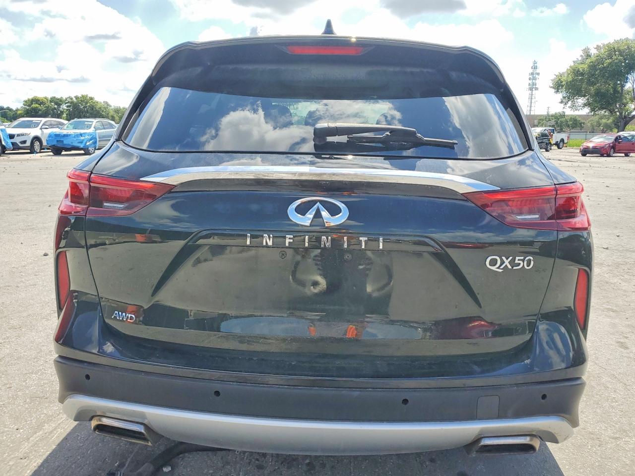 INFINITI Qx Essential