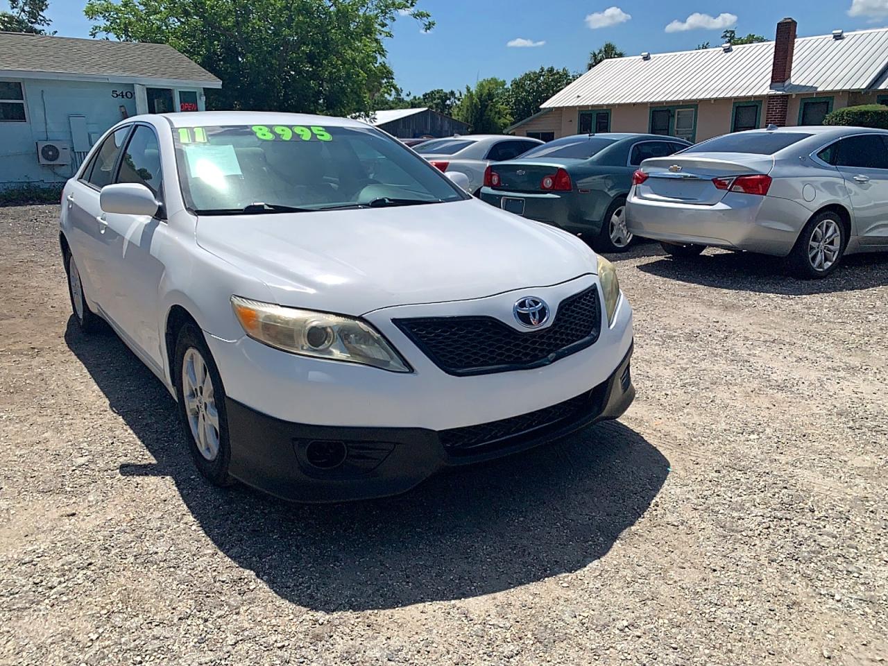 Salvage Toyota Camry Image