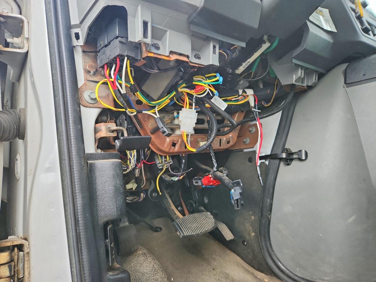 Ford Econoline E350 Super Duty Cutaway Van