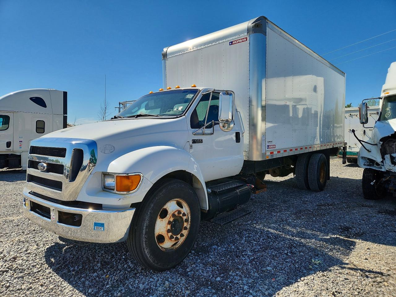 Salvage Ford F-650 Image