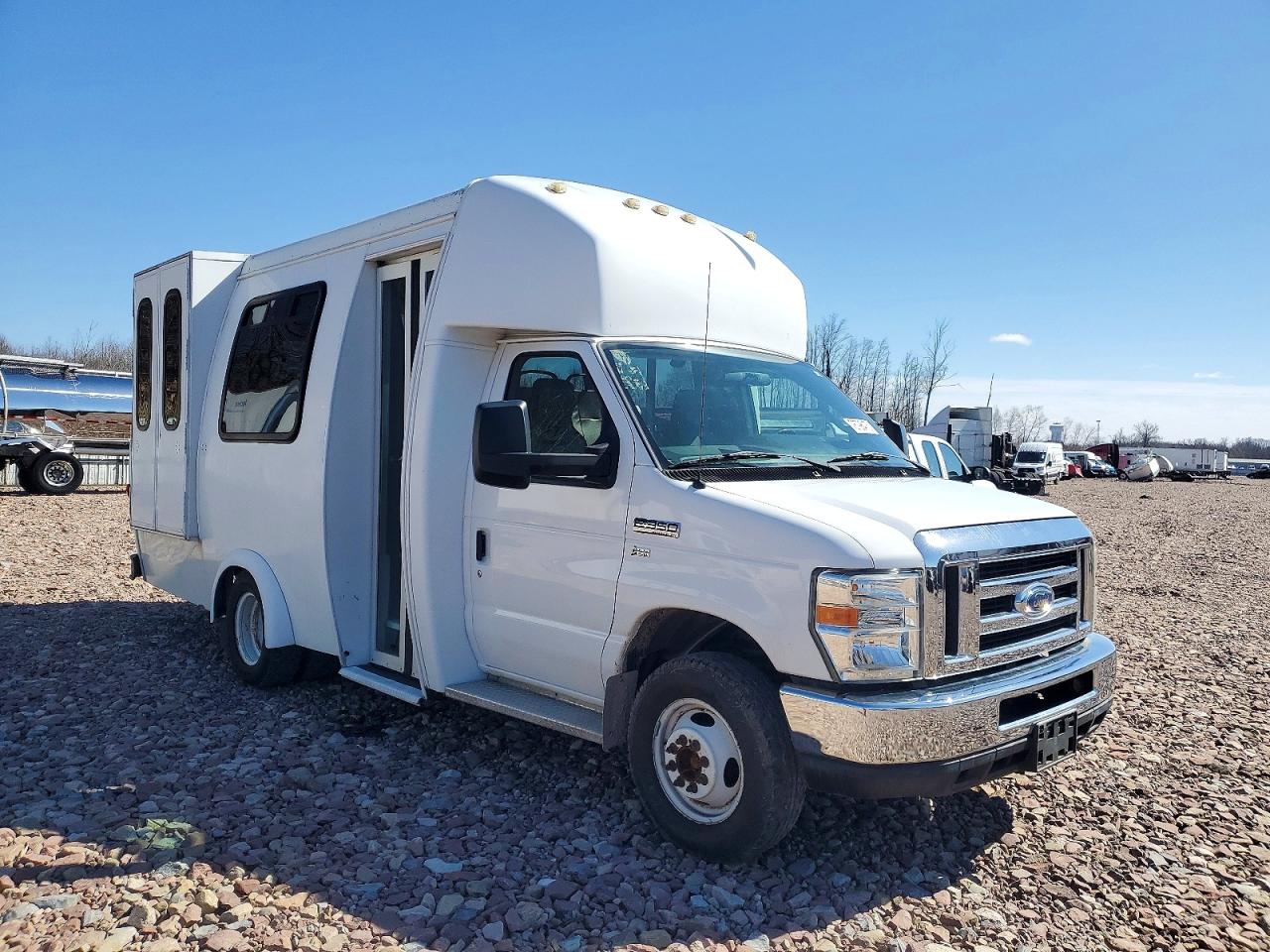 Salvage Ford Econoline Image